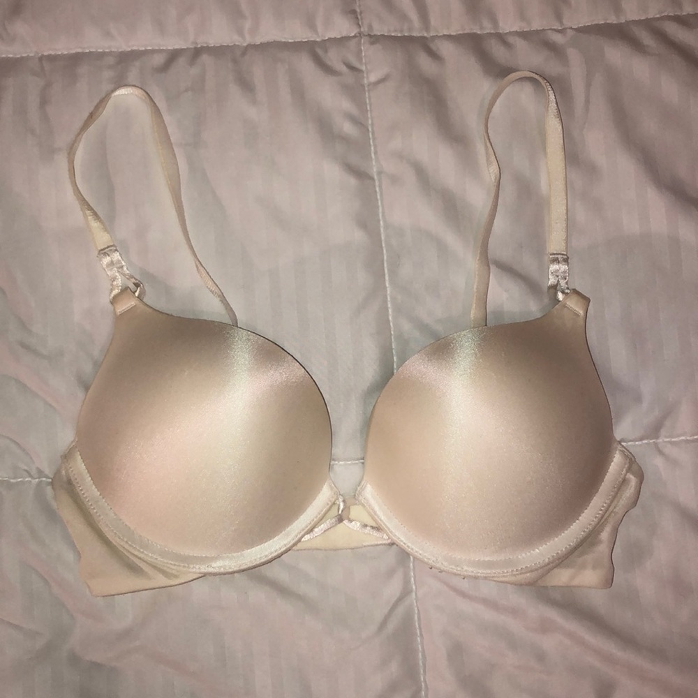 Victoria’s Secret Bombshell Bra